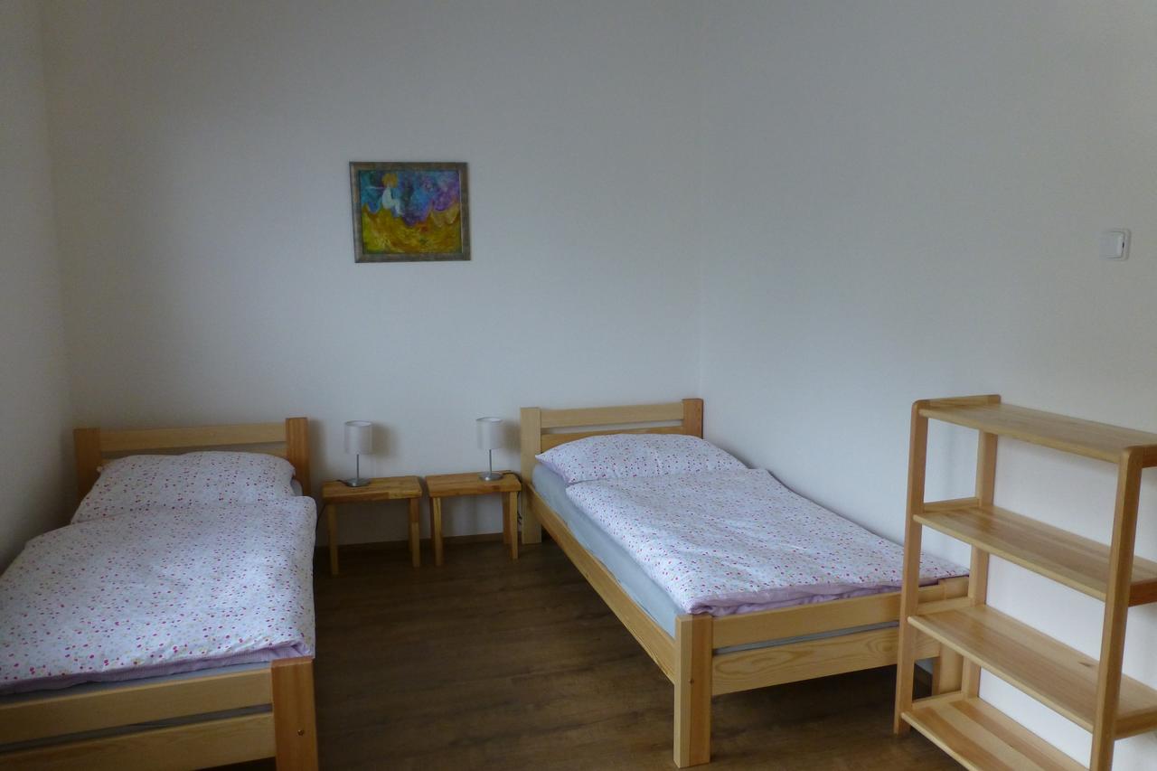 Pod Kralicim Vrchem Appartement Milovice  Buitenkant foto
